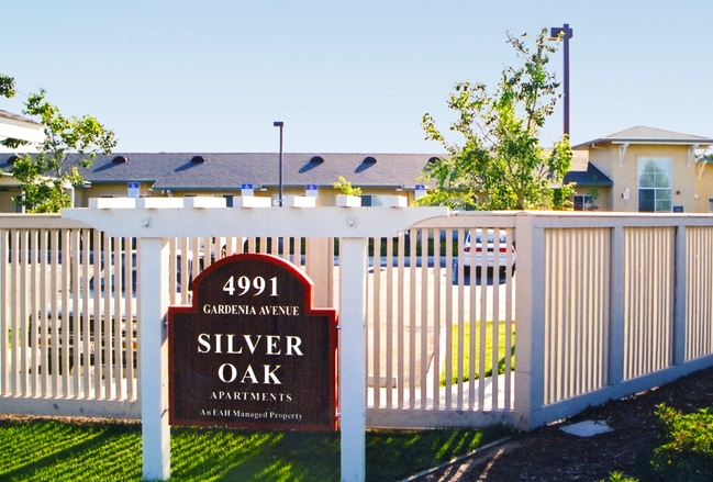 Silver Oak Apartments – EAH Housing